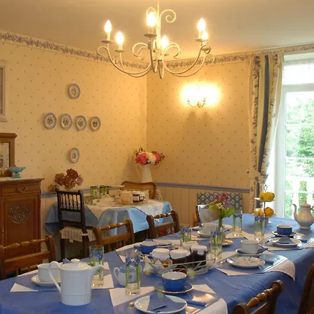 Spacieuses Avec Salle D'eau, Salon Cheminée, Jardin Détente - Lorraine - Fr-1-585-143 *