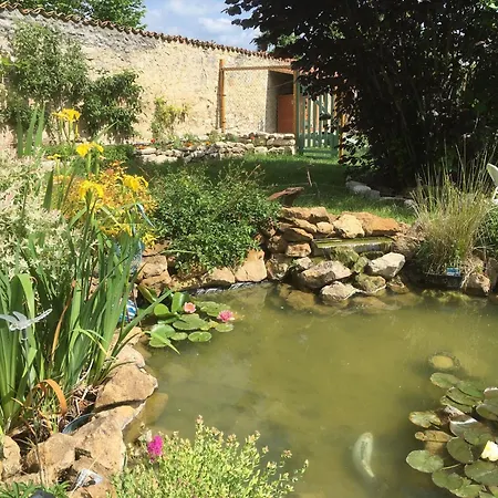 Spacieuses Avec Salle D'eau, Salon Cheminee, Jardin Detente - Lorraine 3*