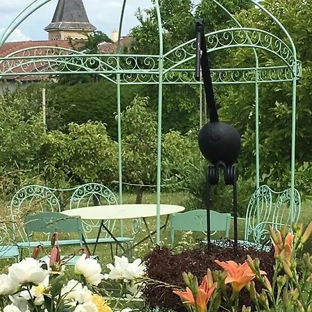 Bed & Breakfast Spacieuses Avec Salle D'eau, Salon Cheminee, Jardin Detente - Lorraine