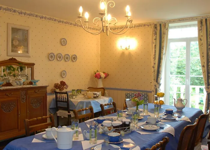 Spacieuses Avec Salle D'eau, Salon Cheminee, Jardin Detente - Lorraine - Fr-1-585-143 *